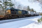 CSX 761 serves as the mid-train DPU on I022